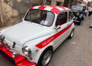 CONCENTRACIÓN DE COCHES CLÁSICOS EN CEVICO DE LA TORRE 2024