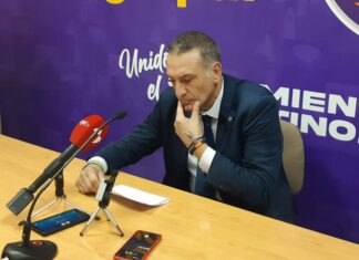 Luis Guil en rueda de prensa