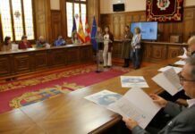 ‘Palencia, Ciudad de los Cuidados’ lanza encuestas para conocer las necesidades sociosanitarias de las personas Palencia impulsa el proyecto Ciudad de los Cuidados con jornadas de sensibilización y formación en el ámbito sociosanitario