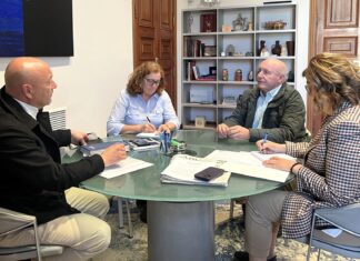 La Diputación estudiará colaborar en el proyecto de musealización de la torre de la iglesia de Autillo de Campos Autillo de Campos diputación palencia