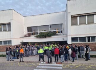 Trabajadores de Renault Palencia concentrados en noviembre de 2024.