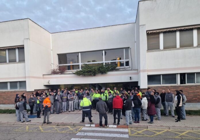 Trabajadores de Renault Palencia concentrados en noviembre de 2024.