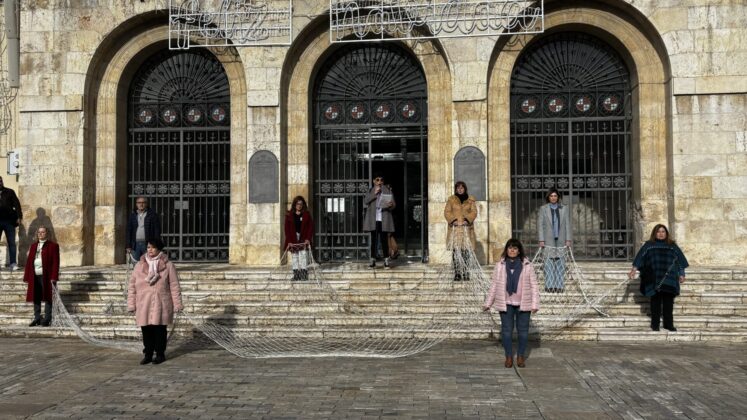 Manifiesto en conmemoraci&oacute;n del D&iacute;a Internacional contra la Violencia de G&eacute;nero en la Plaza Mayor de Palencia