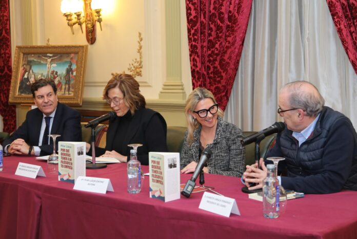 Presentación del libro 'Por qué deberías tener un filósofo en tu empresa' de Pilar Llacer