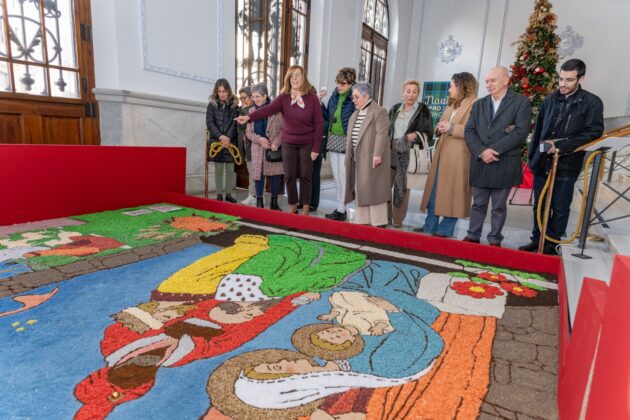 Alfombra belenista elaborada por la Asociaci&oacute;n de Alfombristas de Carri&oacute;n de los Condes