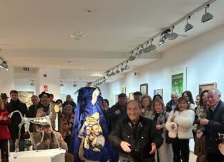 Antonio de la Peña: el pintor que lleva a Palencia en su corazón Antonio de la Peña en la inauguración de la muestra Arte Palencia del colectivo Thieldón