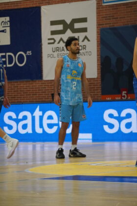 Alimerka Oviedo - S&uacute;per Agropal Palencia Baloncesto. 19/12/24. Foto: Javier Est&eacute;vez