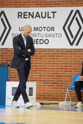 Alimerka Oviedo - S&uacute;per Agropal Palencia Baloncesto. 19/12/24. Foto: Javier Est&eacute;vez