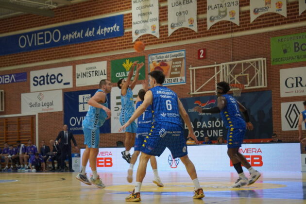 Alimerka Oviedo - S&uacute;per Agropal Palencia Baloncesto. 19/12/24. Foto: Javier Est&eacute;vez