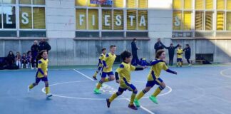 Niños jugando en el II Torneo de La Salle