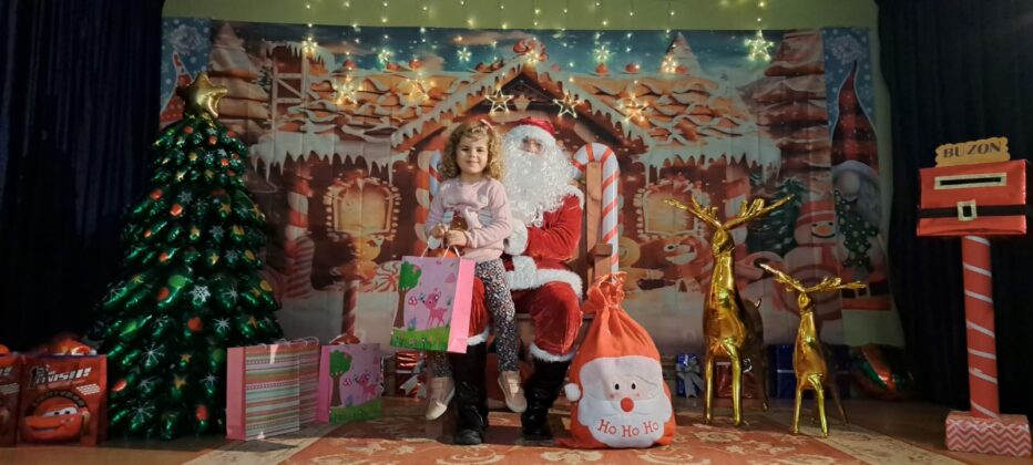 Pap&aacute; Noel visita Hornillos de Cerrato (1)