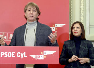 Martínez considera que la decisión de suprimir paradas AVE se adopta con informes técnicos, pero se debe resolver desde el punto de vista político