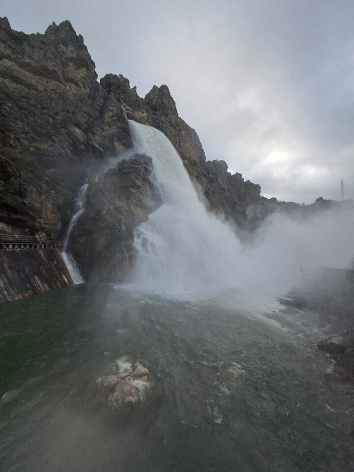 Aliviadero del embalse de Camporredondo. / Ayuntamiento de Velilla del Río Carrión