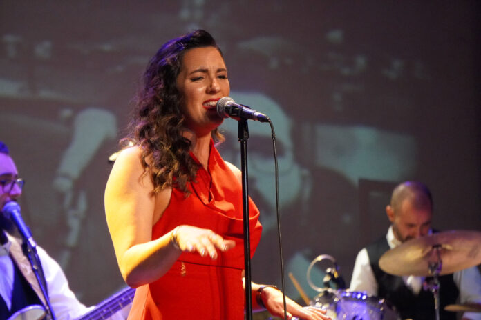 Concierto de la Charlotte Blues Band en el Teatro Ortega