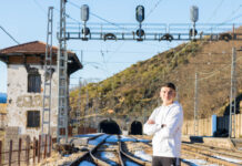 El joven palentino, Enrique Gómez, uno de los artífices del documental La conquista del puerto: 140 años del ferrocarril en Pajares'