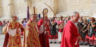El obispo de Palencia, Mikel Garciandía Goñi, el día de San Antolín, patrón de Palencia