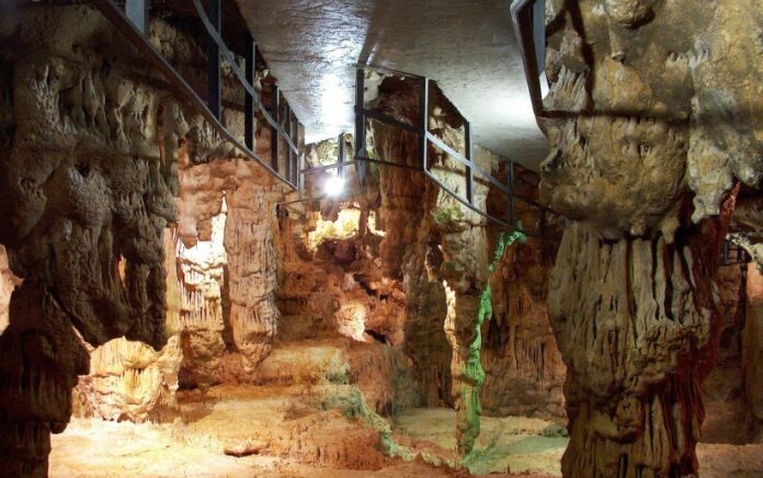 Cueva de los franceses Cueva de los franceses