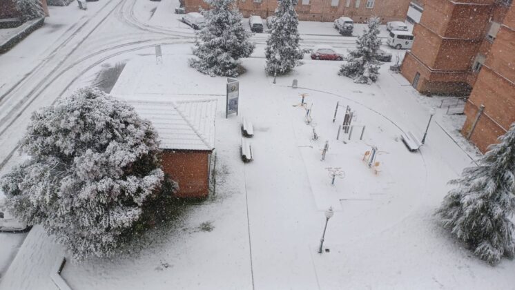 Nevada en Guardo el 20 de enero de 2025. Fotograf&iacute;a cedida por Julita