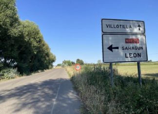 obra para adecuar al tránsito de los peatones en la antigua N-120 a su paso por Carrión de los Condes