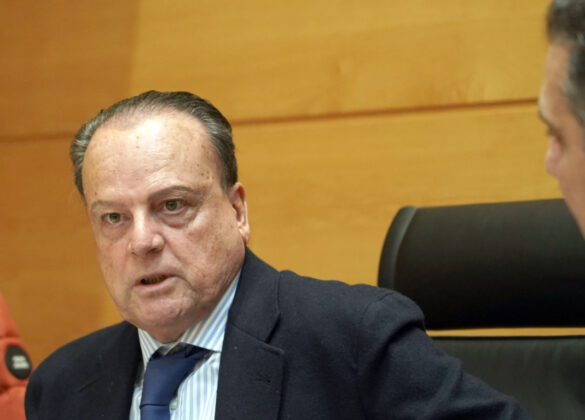 Rub&eacute;n Cacho - El presidente del Consejo de Cuentas de Castilla y Le&oacute;n, Mario Amilivia, presenta en la Comisi&oacute;n de Econom&iacute;a y Hacienda de las Cortes el informe 'Fiscalizaci&oacute;n de los beneficios fiscales de la Comunidad Aut&oacute;noma de Castilla y Le&oacute;n, ejercicio 2021'.