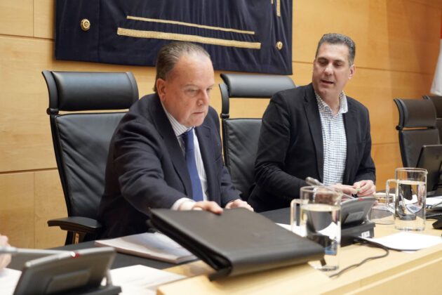 Rub&eacute;n Cacho - El presidente del Consejo de Cuentas de Castilla y Le&oacute;n, Mario Amilivia, presenta en la Comisi&oacute;n de Econom&iacute;a y Hacienda de las Cortes el informe 'Fiscalizaci&oacute;n de los beneficios fiscales de la Comunidad Aut&oacute;noma de Castilla y Le&oacute;n, ejercicio 2021'.