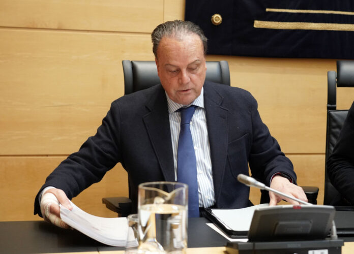 Rubén Cacho - El presidente del Consejo de Cuentas de Castilla y León, Mario Amilivia, presenta en la Comisión de Economía y Hacienda de las Cortes el informe 'Fiscalización de los beneficios fiscales de la Comunidad Autónoma de Castilla y León, ejercicio 2021'.