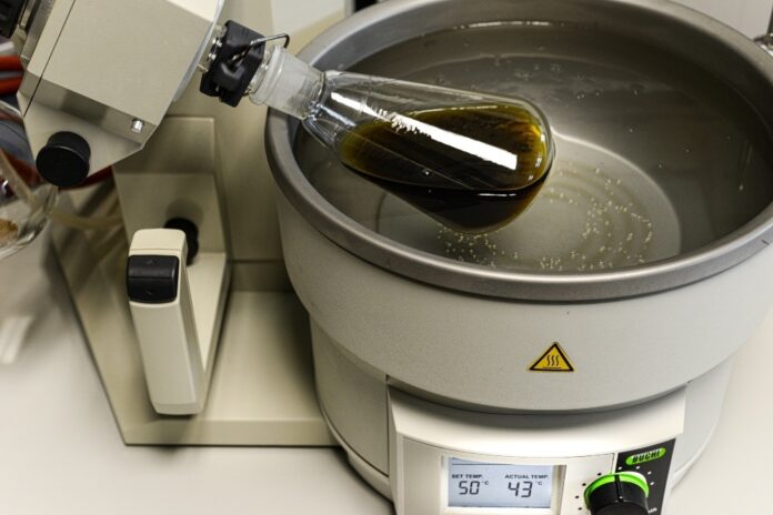 rotavapor+EVAPORACIÓN+METANOL-DICLOROMETANO+RESINAS+TOTALES+(1) _ Investigación de la Junta desvela las propiedades del lúpulo en las resinas