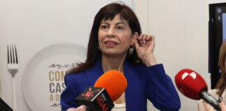 La ministra de Igualdad visita una cooperativa en Saldaña (Palencia)