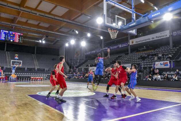 Fotograf&iacute;a Isma Su&aacute;rez. Grupo Inmapa Filipenses contra Universidad de Valladolid