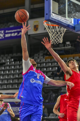 Fotograf&iacute;a Isma Su&aacute;rez. Grupo Inmapa Filipenses contra Universidad de Valladolid