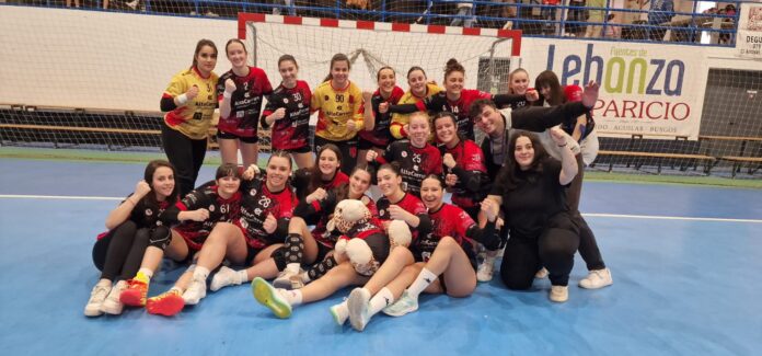 Fuentes Carrionas celebrando la victoria ante el Juventud Las Palmas