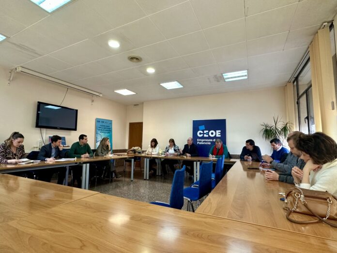 Reunión asociaciones empresariales y de comercio con Partido Popular
