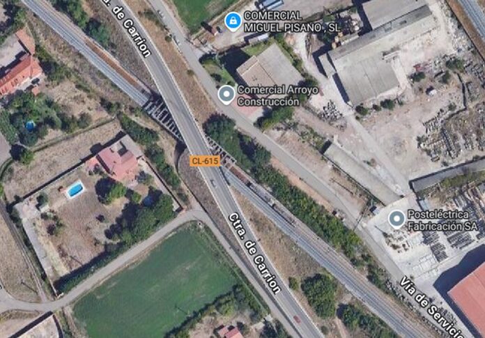 Vista aérea de la pasarela de la avenida de Asturias.