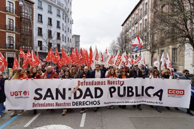 Manifestaci&oacute;n en defensa de la sanidad p&uacute;blica