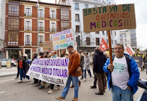 Manifestaci&oacute;n en defensa de la sanidad p&uacute;blica