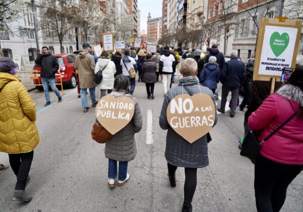 Manifestaci&oacute;n en defensa de la sanidad p&uacute;blica