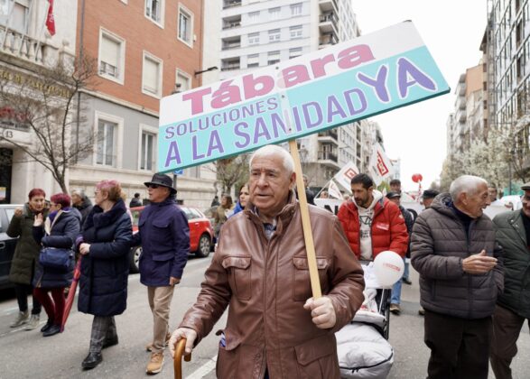 Manifestaci&oacute;n en defensa de la sanidad p&uacute;blica