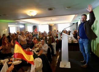 El presidente de Vox asiste a una comida con afiliados y simpatizantes de Valladolid