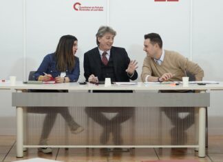 Carlos Martínez pide elecciones anticipadas a Mañueco y plantea que gobierne el más votado como “cortafuegos” a Vox