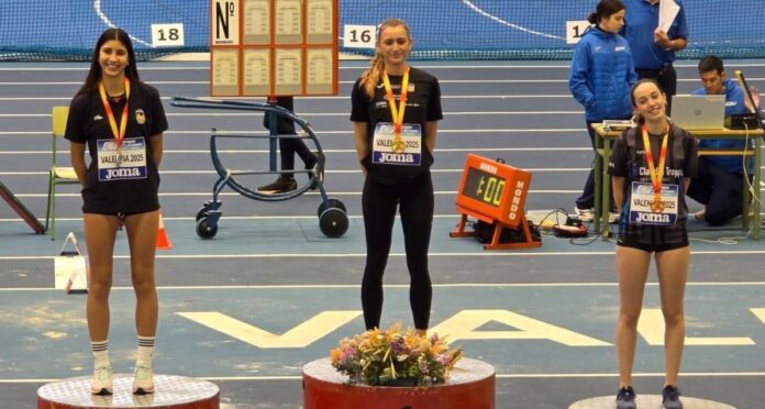 Aitana Alonso, en el podio de salto de altura