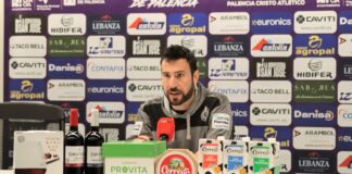 Álex Izquierdo, técnico del Palencia Cristo Atlético