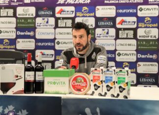 Álex Izquierdo, técnico del Palencia Cristo Atlético