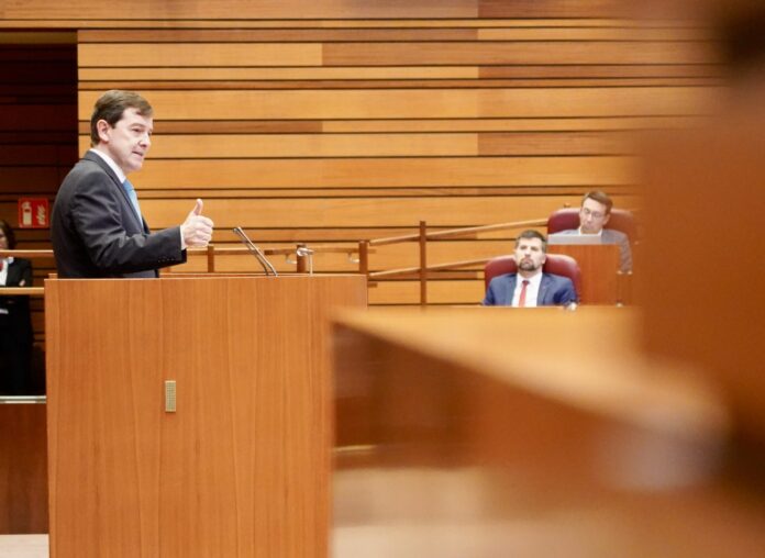 Leticia Pérez (ICAL). Las Cortes celebran la primera jornada del Debate de política general, con la intervención del presidente de la Junta, Alfonso Fernández Mañueco