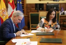 El subdelegado del Gobierno en Palencia, Ángel Miguel, y la alcaldesa de la ciudad, Miriam Andrés