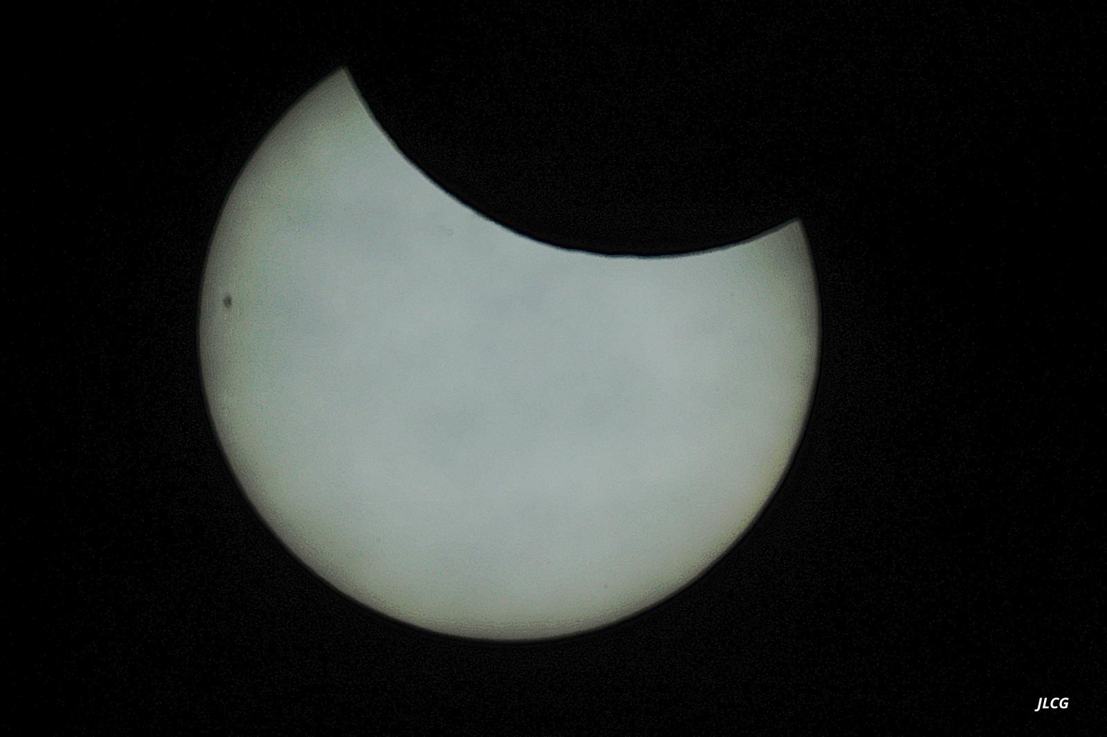 Fotos eclipse solar parcial del 29/3/25 visto desde Palencia hechas por José Luis Carrera y Fernando Manrique