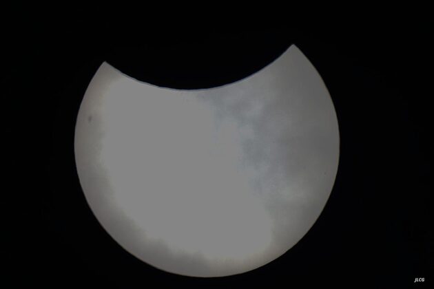 Fotos eclipse solar parcial del 29/3/25 visto desde Palencia hechas por Jos&eacute; Luis Carrera y Fernando Manrique