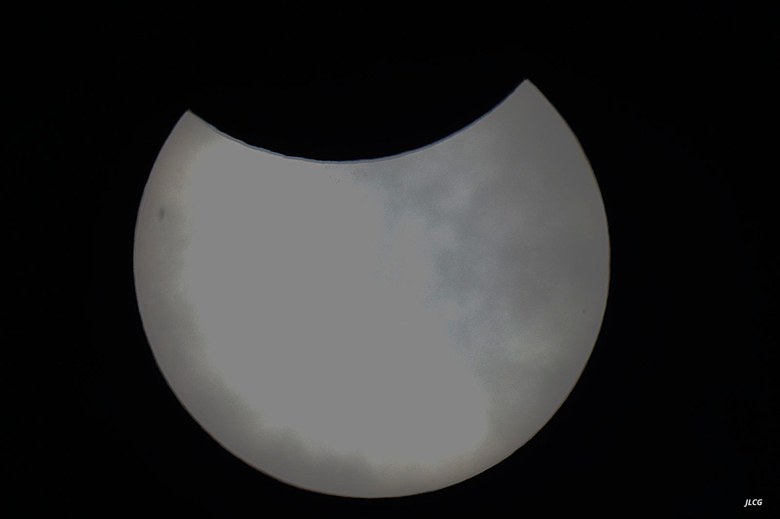 Fotos eclipse solar parcial del 29/3/25 visto desde Palencia hechas por José Luis Carrera y Fernando Manrique