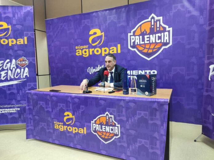 Rueda de prensa de Luis Guil en el partido entre Súper Agropal Palencia y Cartagena