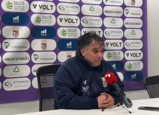 Miguel Ángel Miñambres en rueda de prensa