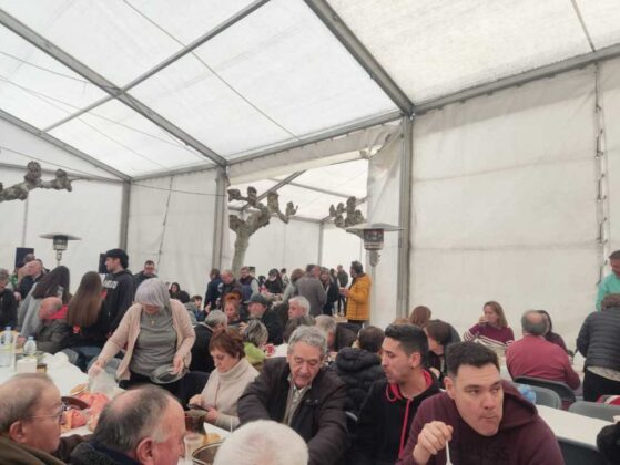 Comida en la fiesta de Santo Tom&aacute;s el Grande en Villamediana